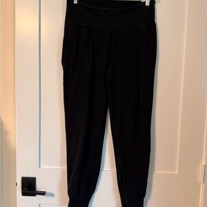 Athleta Black Salutation Joggers